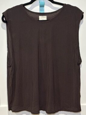 Currently Running M1 Pro Singlet Brown Running Top Medium Lightweight